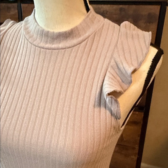 Lavender Field Ruffled Ribbed Tank Top - Light Purple - Picture 3 of 5